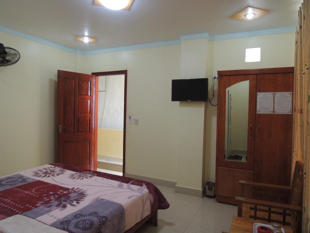 Manh Vuong Hotel Catba Dong Khe Sau Exterior photo