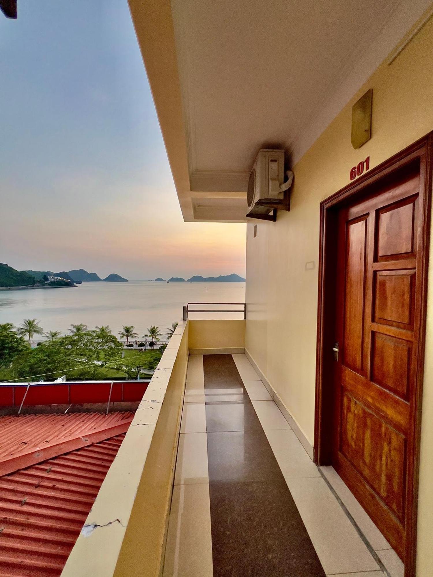 Manh Vuong Hotel Catba Dong Khe Sau Exterior photo