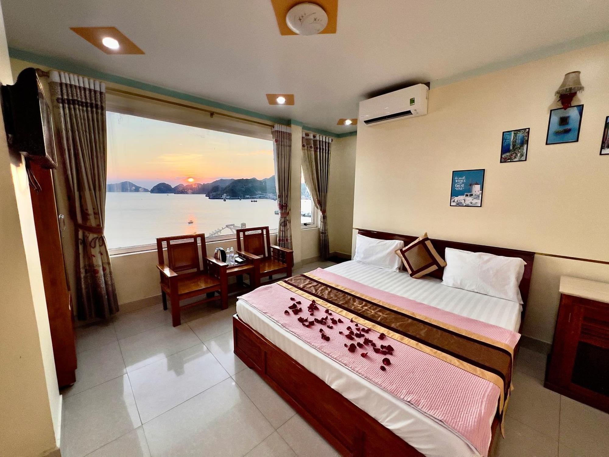Manh Vuong Hotel Catba Dong Khe Sau Exterior photo